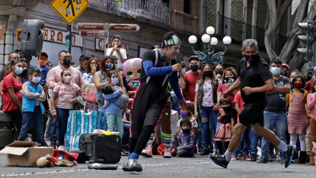 Los niños estaban en primera fila pese al riesgo de contagio