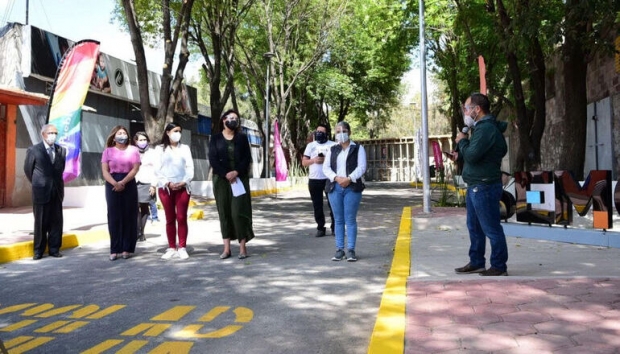 Ayuntamiento de Puebla mejora zona peatonal del BINE