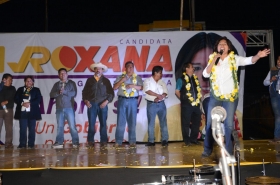 Roxana Luna apoyará la exportación de pitahaya en la Mixteca