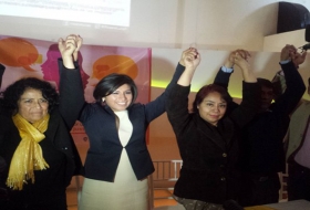 Se reunió con mujeres de Puebla