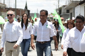 Resalta tener cualidades para ser gobernador de Puebla 