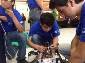 Comenzó fase estatal de robótica
