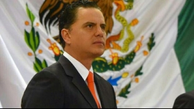 Roberto Sandoval.