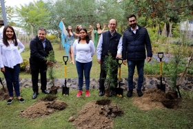 Dieron inicio a la plantación de 700 árboles en el Eco Parque Metropolitano