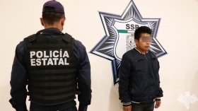 En Cholula, Policía Estatal detiene a presunto narcomenudista
