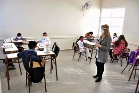 350 colegios abren aulas pese a la prohibición de la SEP
