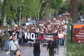 Marchan contra comicio electoral en Puebla