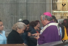 Pone ceniza el arzobispo de Puebla