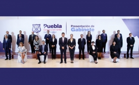 Presenta Eduardo Rivera Pérez Gabinete plural y experimentado
