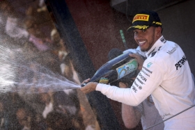 Hamilton conquista GP de Canadá