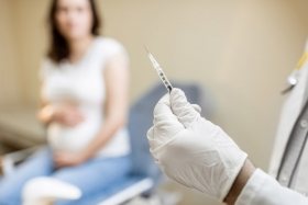 Vacunarán a embarazadas en la siguiente fase de vacunación #COVID19