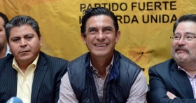 El nuevo dirigente del PRD poblano acudió al décimo segundo pleno extraordinario del IX Consejo del Sol Azteca